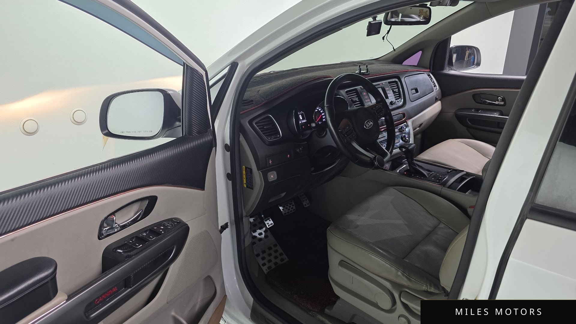 Kia Canival 2018 — миниатюра 10