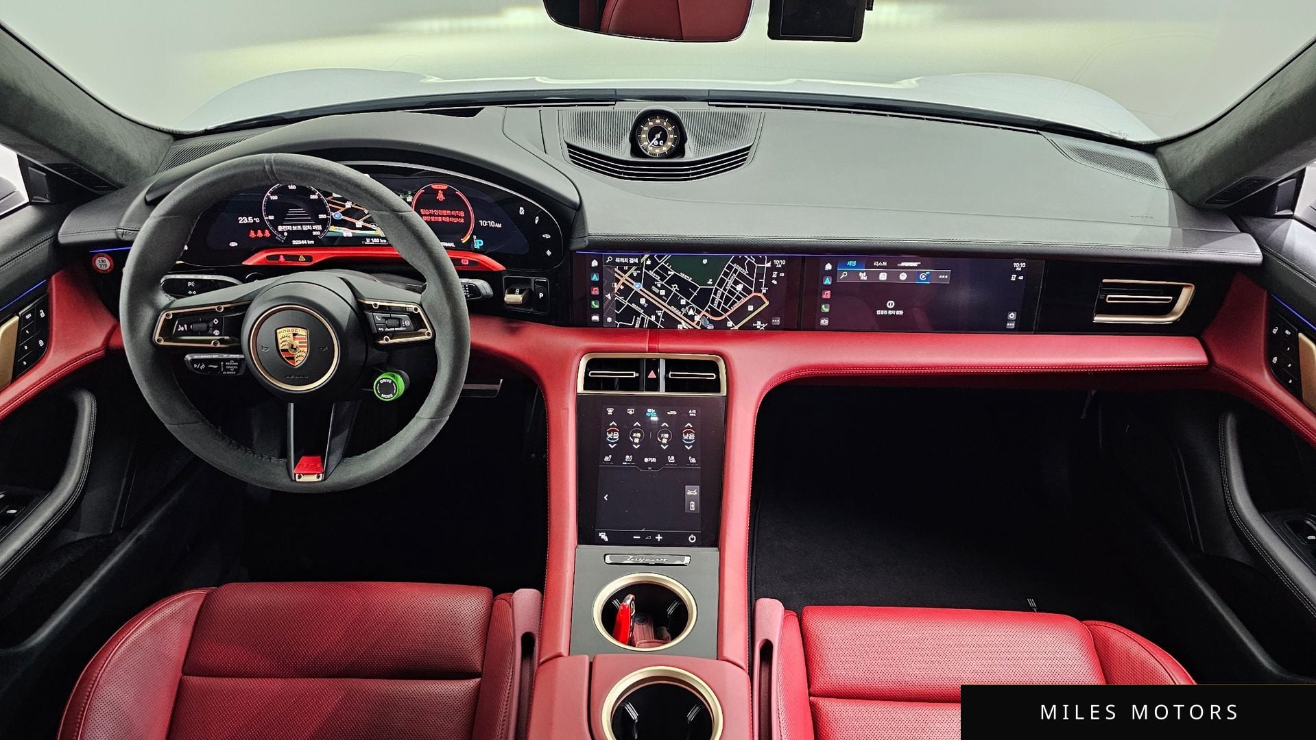 Porsche Taycan 2024 — миниатюра 7