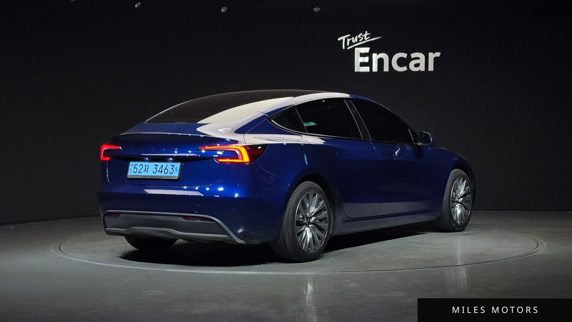 Tesla Model 3 2024 — миниатюра 2