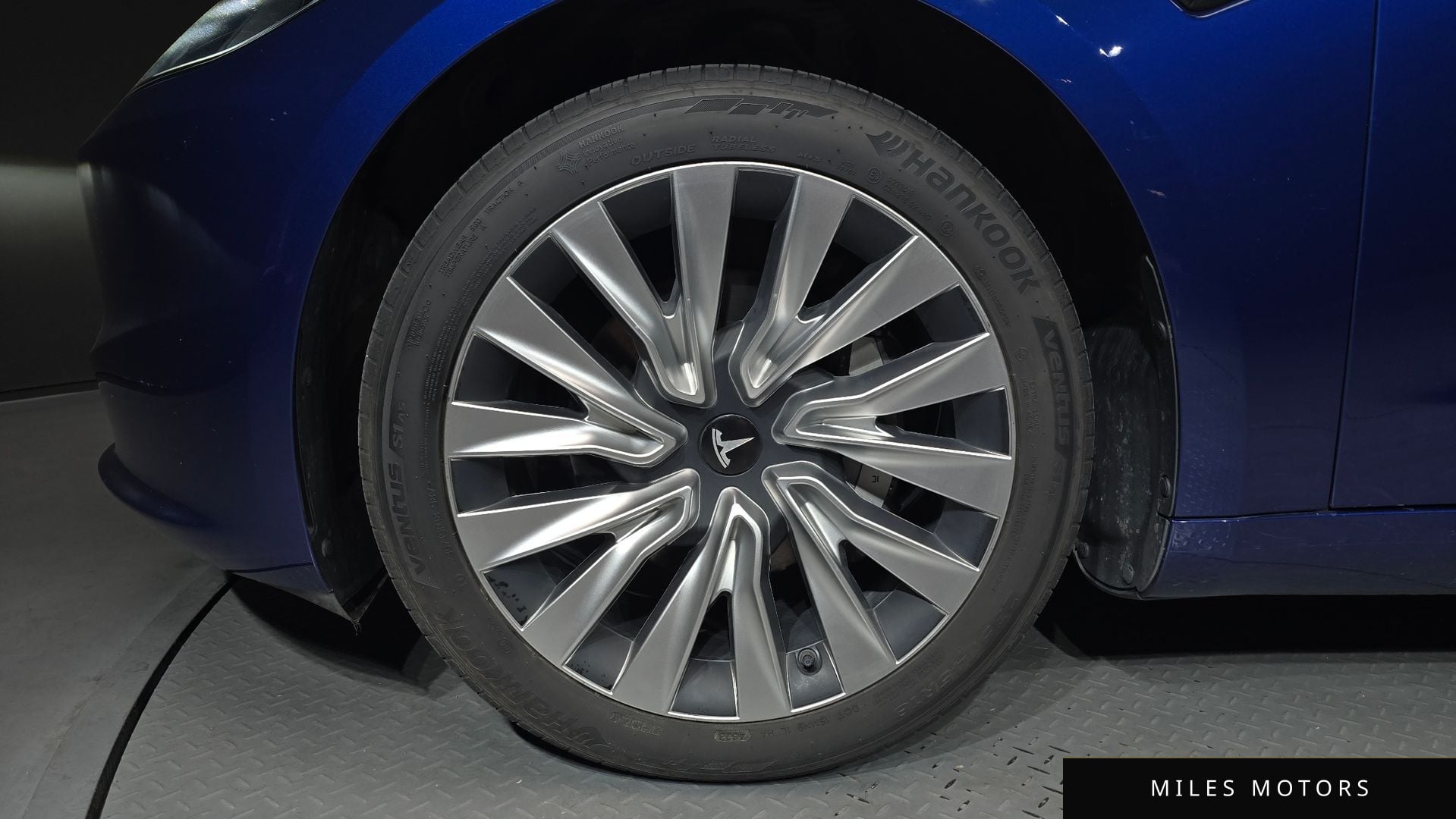 Tesla Model 3 2024 — миниатюра 5
