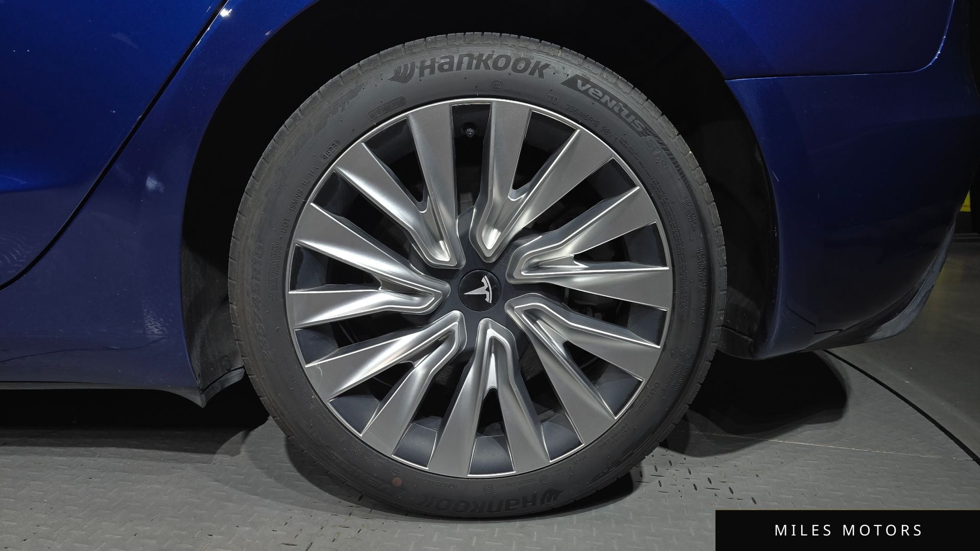 Tesla Model 3 2024 — миниатюра 7