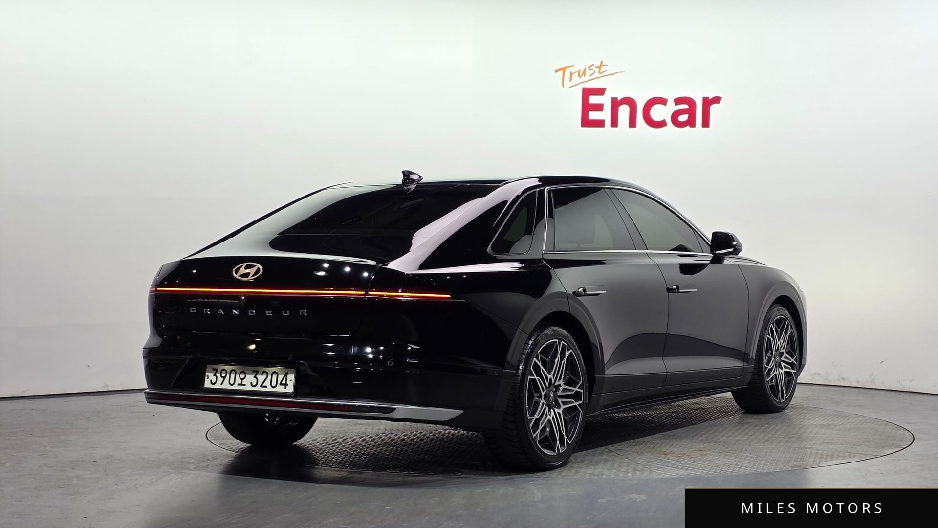 Hyundai Grandeur 2023 — миниатюра 2
