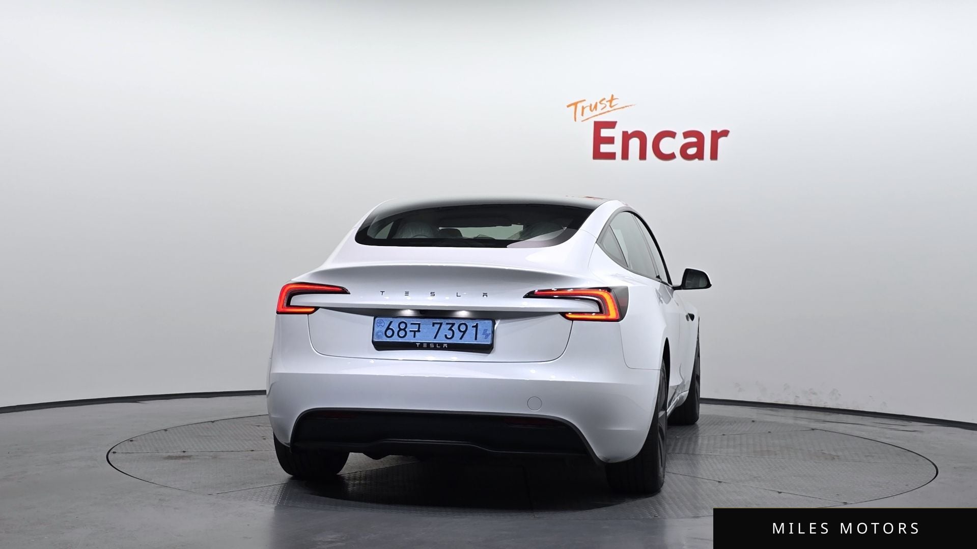 Tesla Model 3 2026 — миниатюра 4