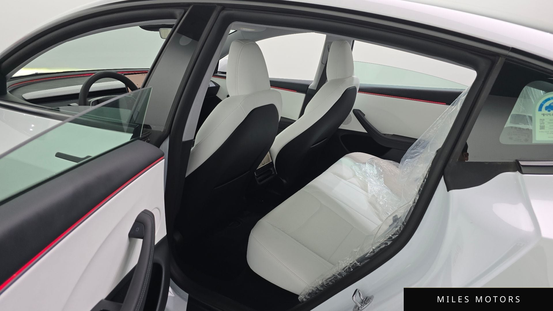 Tesla Model 3 2026 — миниатюра 12