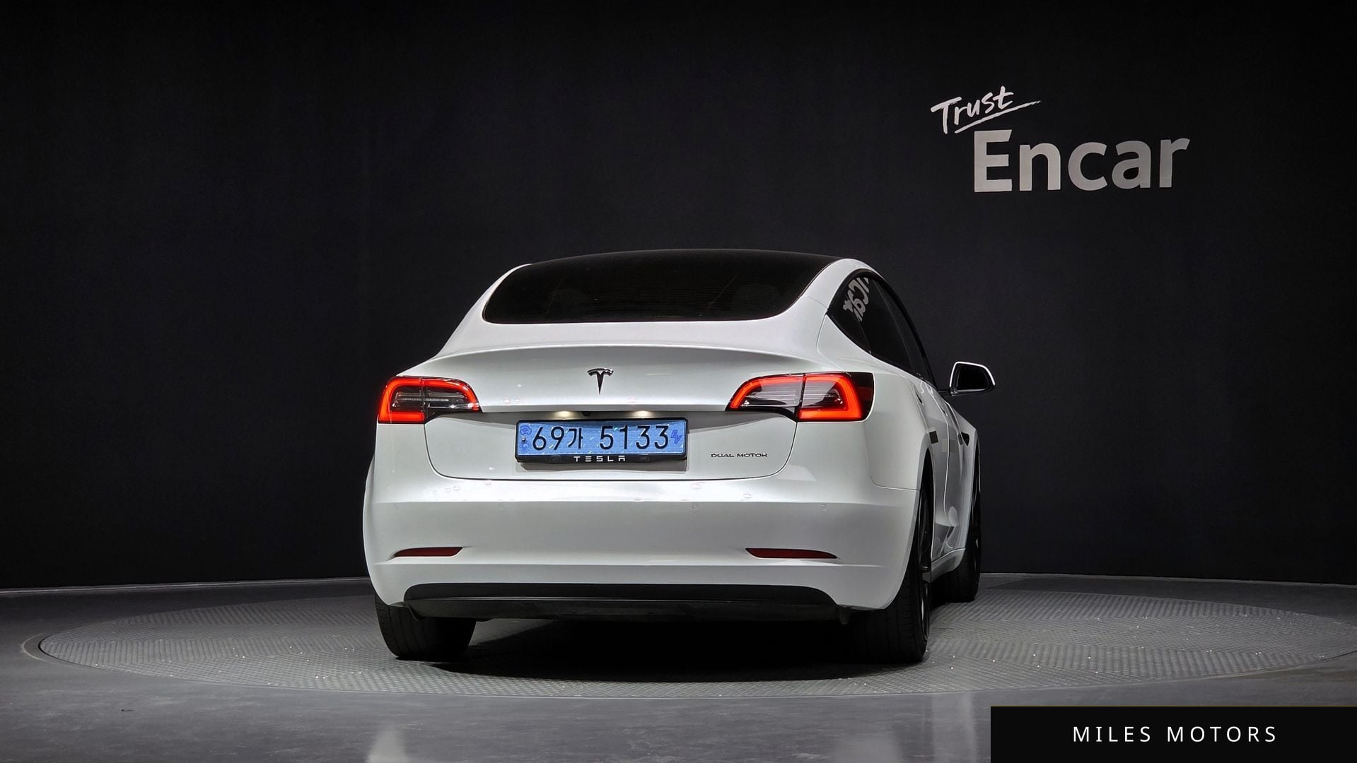 Tesla Model 3 2021 — миниатюра 4