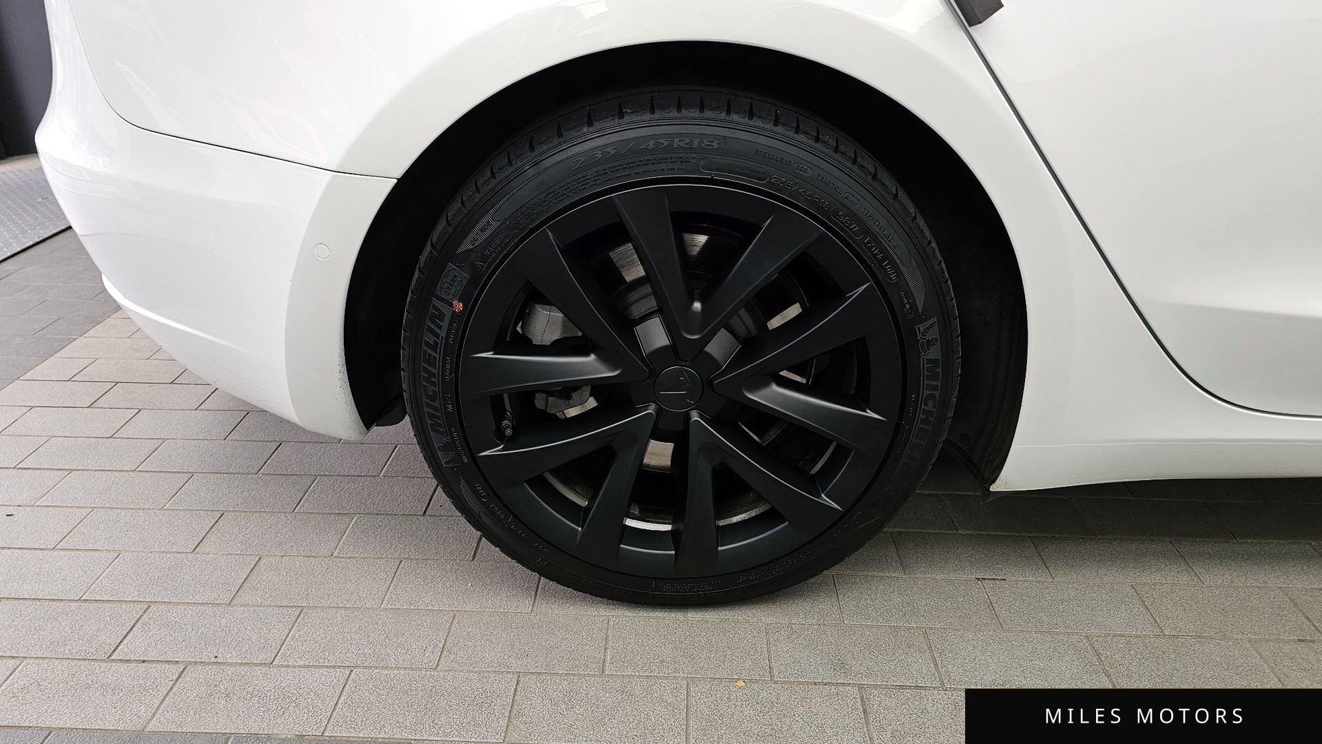 Tesla Model 3 2021 — миниатюра 5