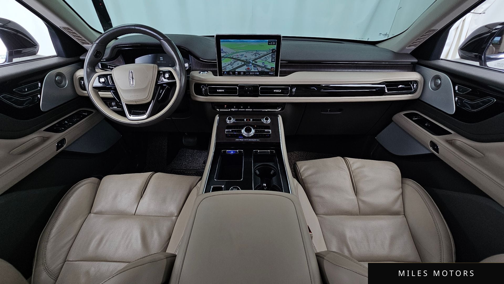 Lincoln Aviator 2022 — миниатюра 10