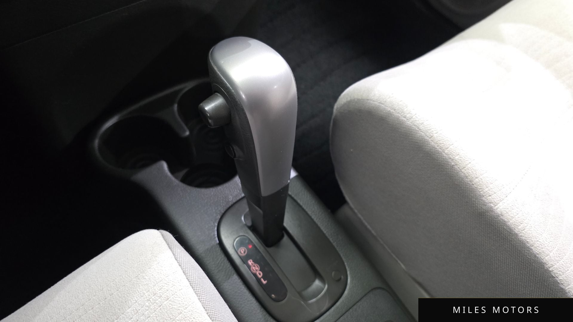 Nissan Cube 2014 — миниатюра 9