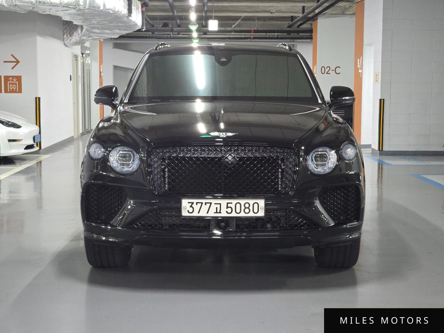 Bentley Bentayga 2025 — миниатюра 2