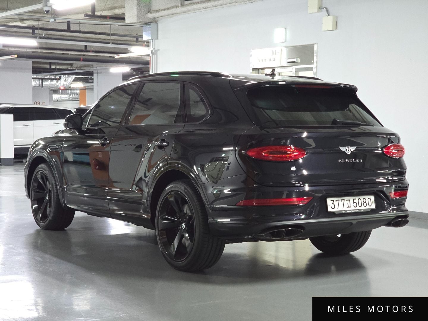 Bentley Bentayga 2025 — миниатюра 4