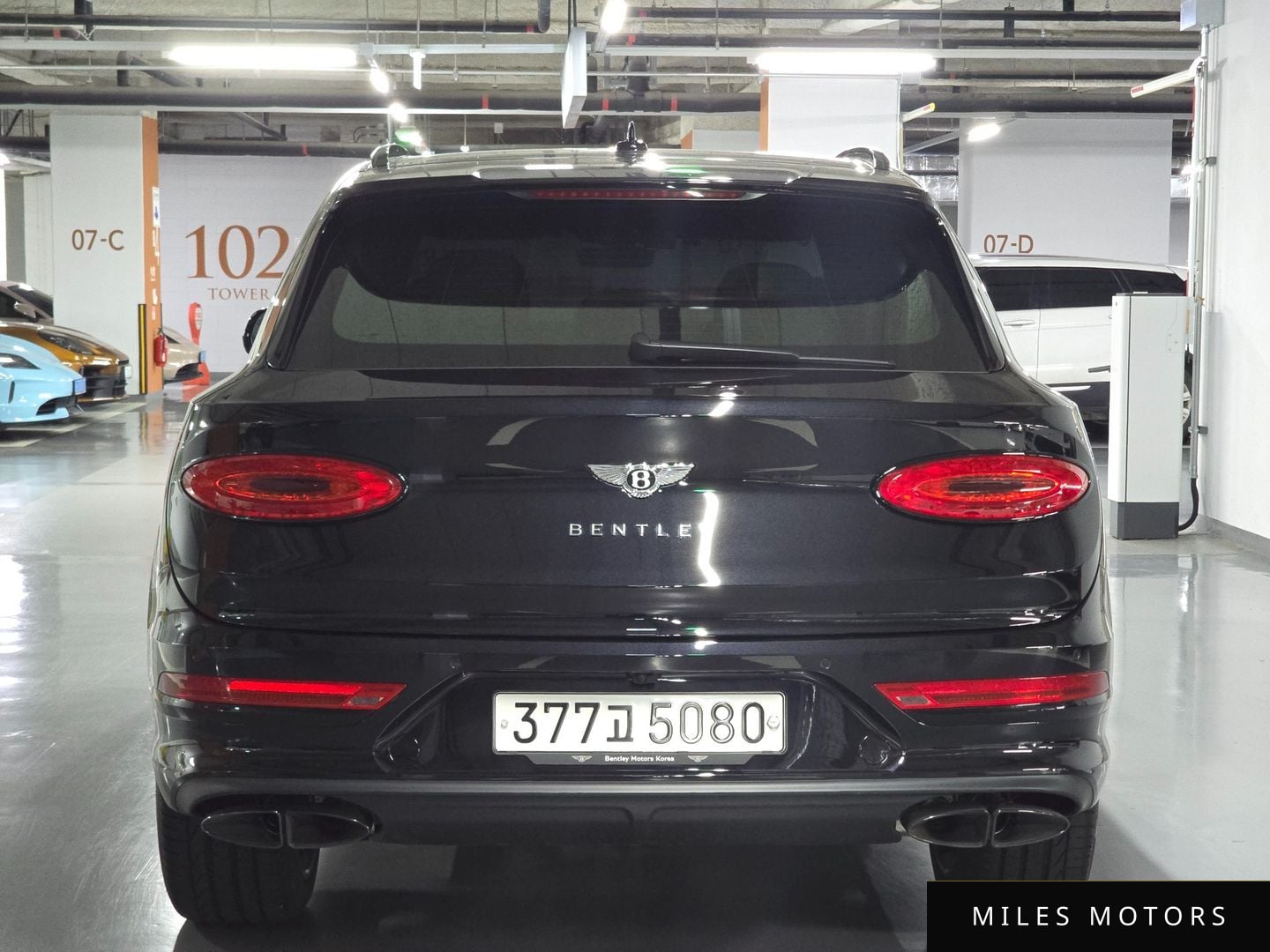 Bentley Bentayga 2025 — миниатюра 5