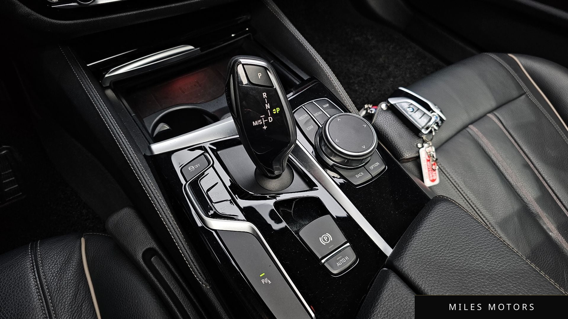 BMW 5 Series (G30) 2018 — миниатюра 11