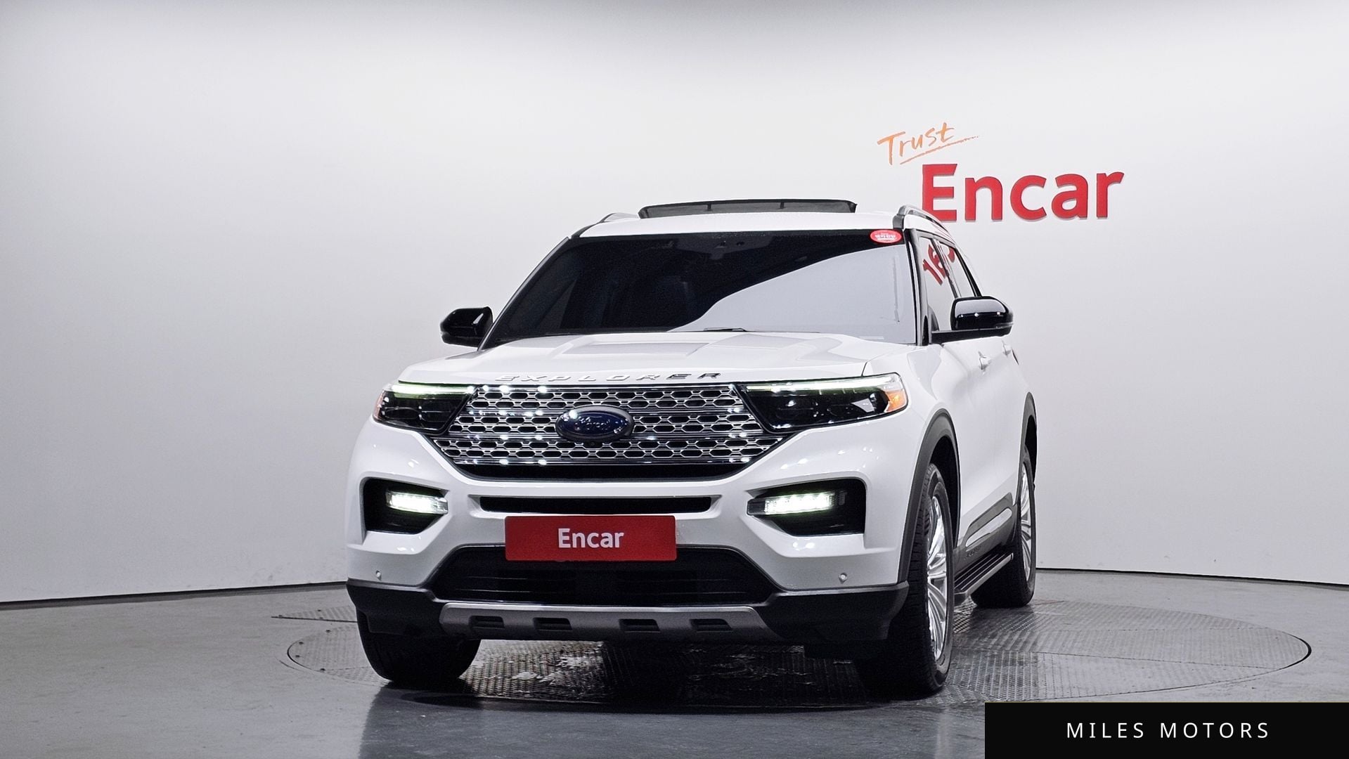 Ford Explorer 2021 — миниатюра 3