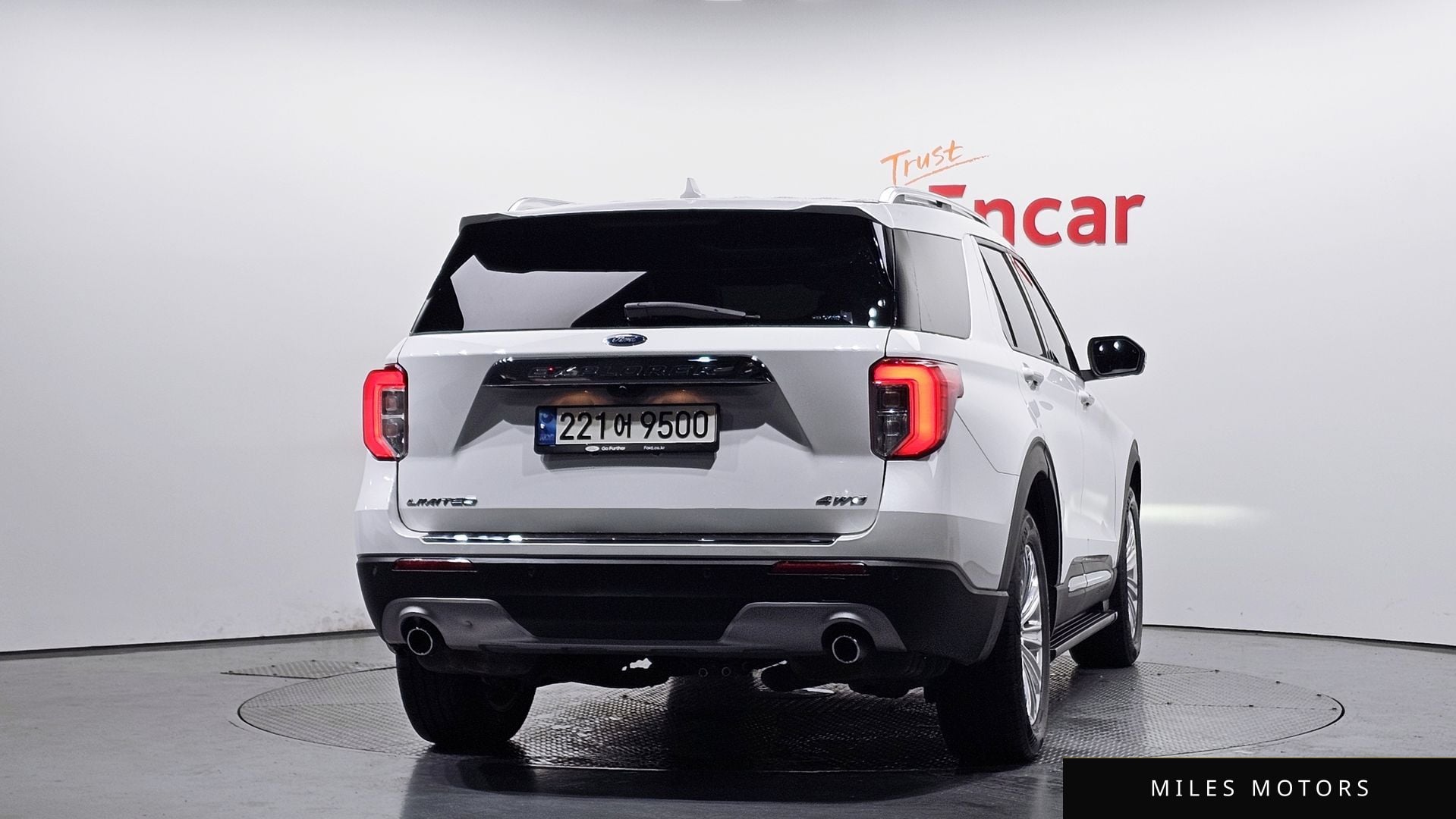 Ford Explorer 2021 — миниатюра 4