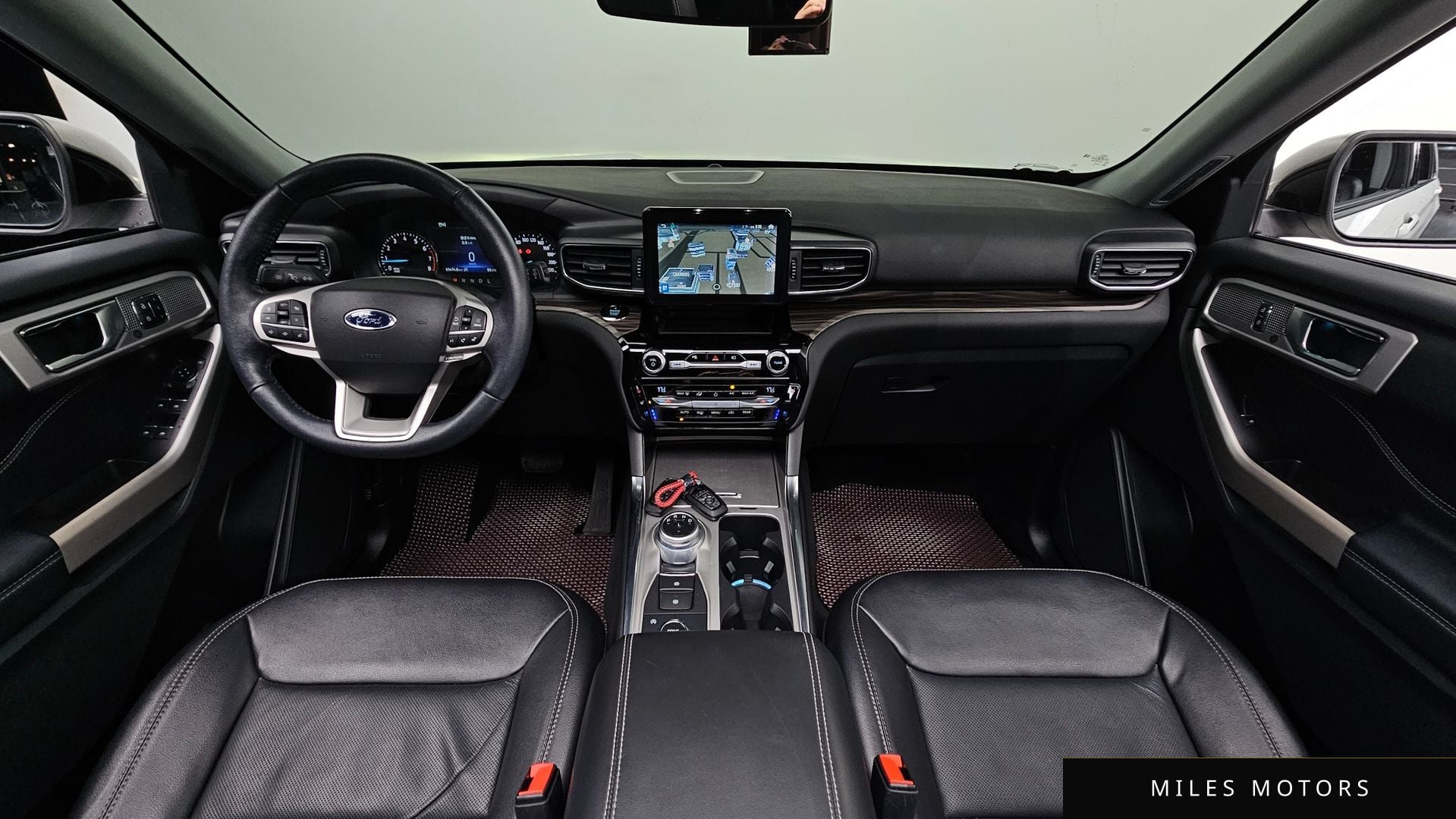 Ford Explorer 2021 — миниатюра 7