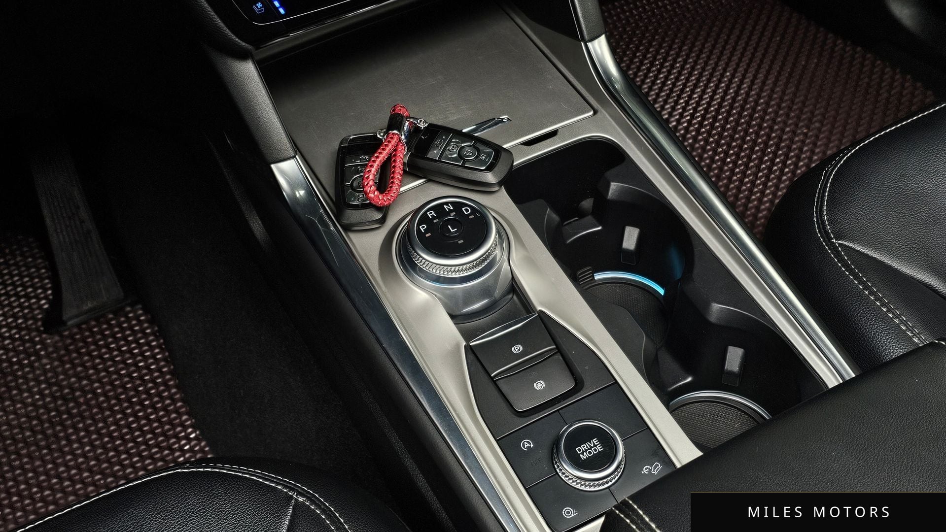 Ford Explorer 2021 — миниатюра 9