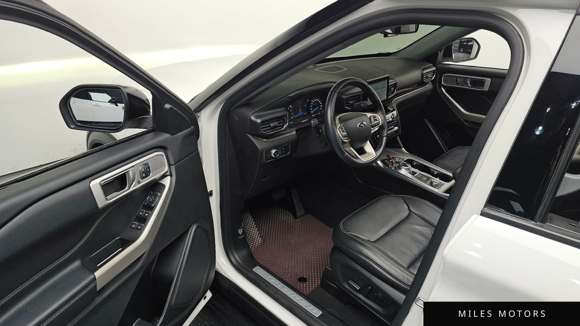 Ford Explorer 2021 — миниатюра 10