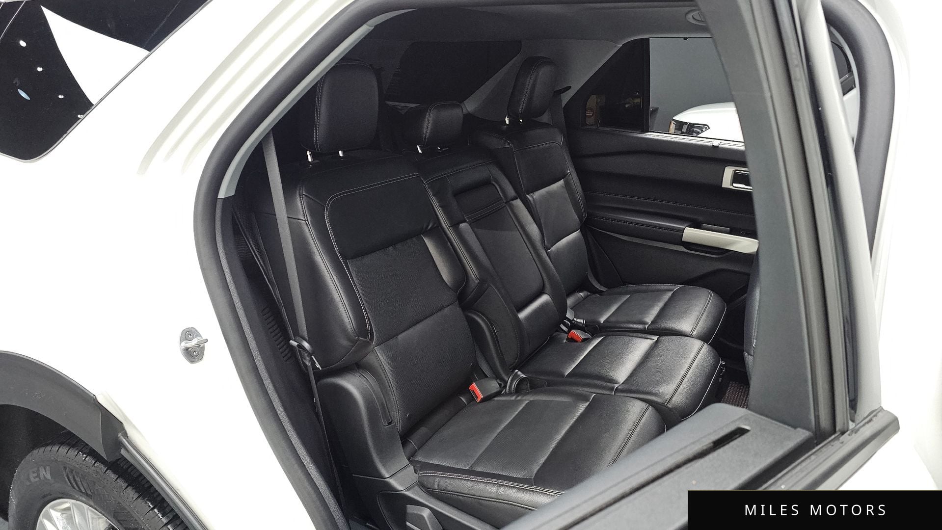 Ford Explorer 2021 — миниатюра 11