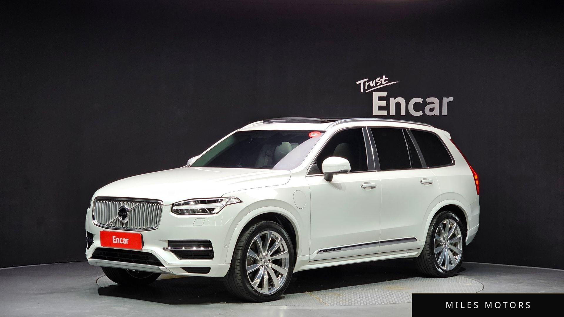 Volvo XC90 2019 — фото 1 из 12