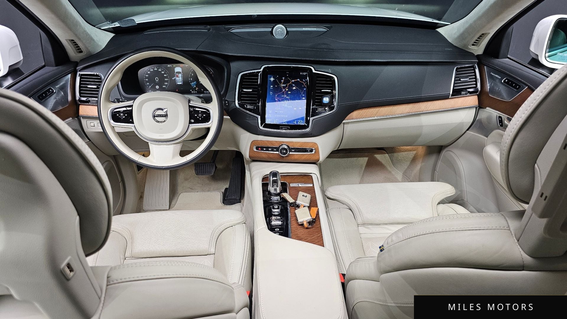 Volvo XC90 2019 — миниатюра 10