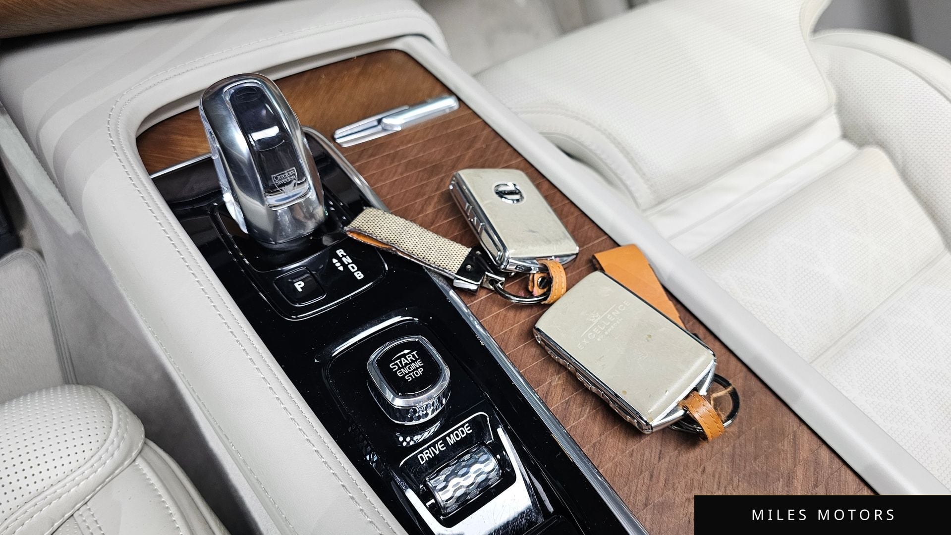 Volvo XC90 2019 — миниатюра 12