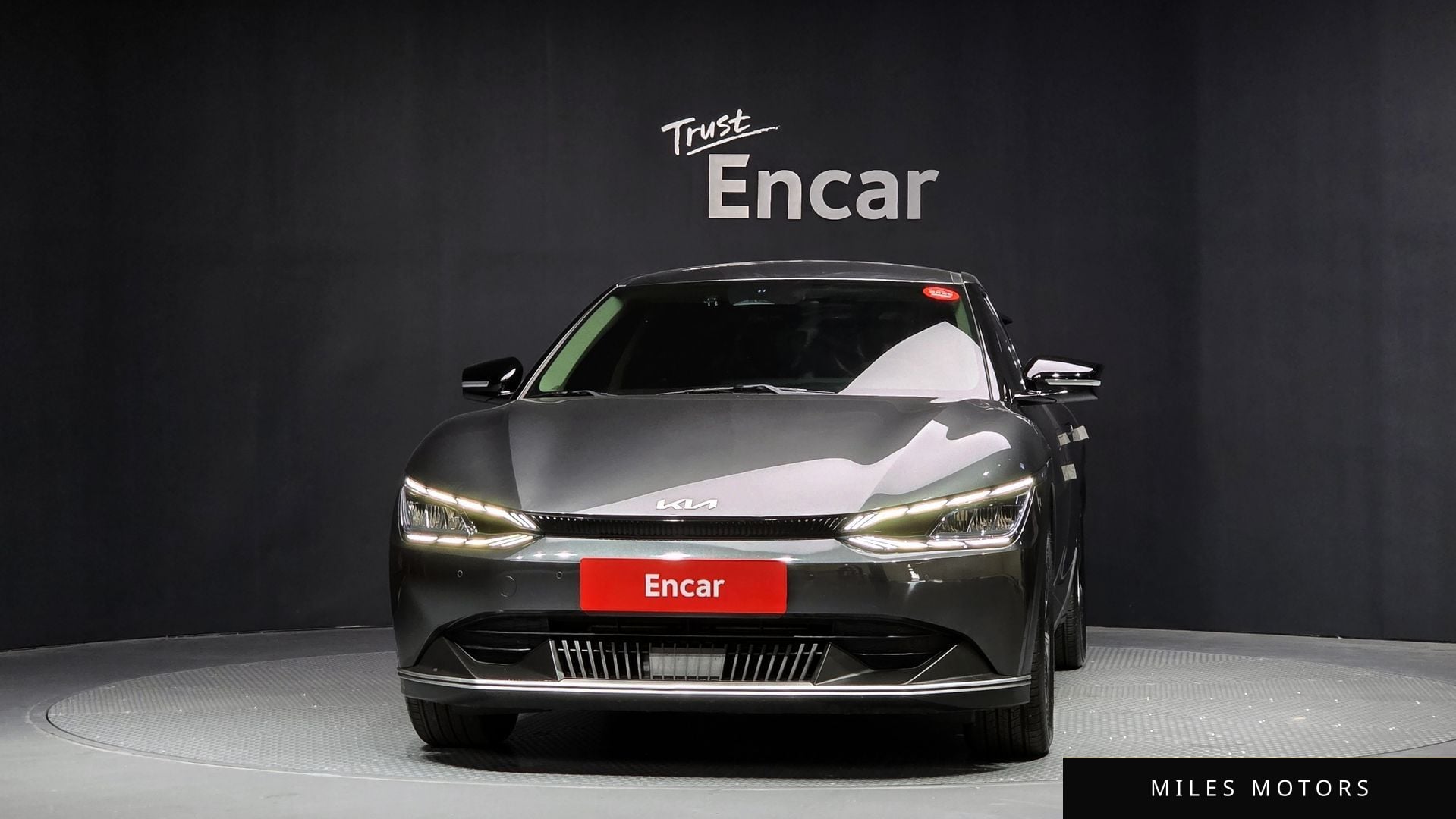 Kia EV6 2023 — миниатюра 3