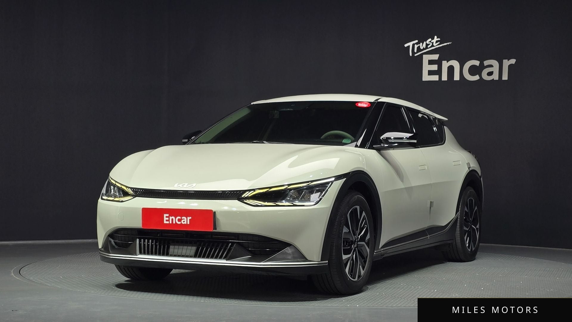 Kia EV6 2022 — фото 1 из 12