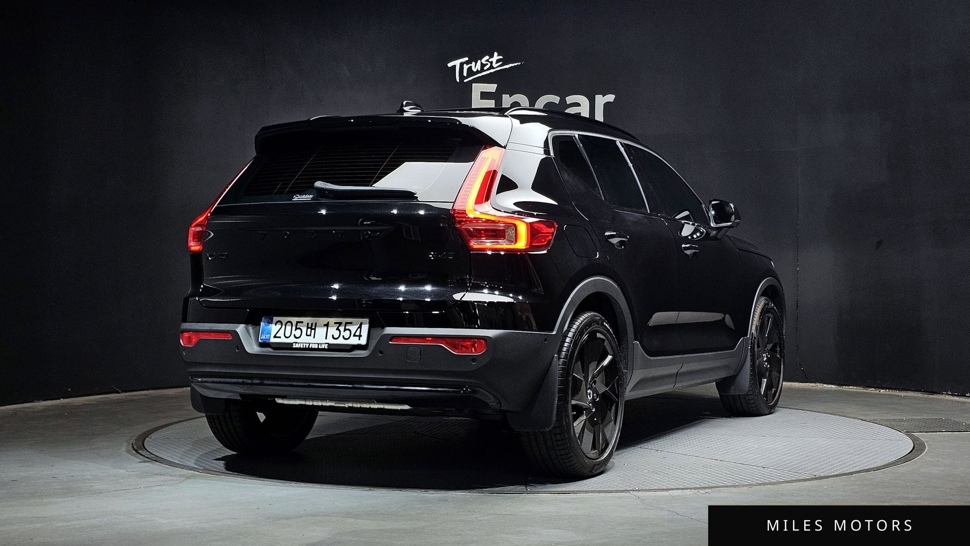 Volvo XC40 2025 — миниатюра 2