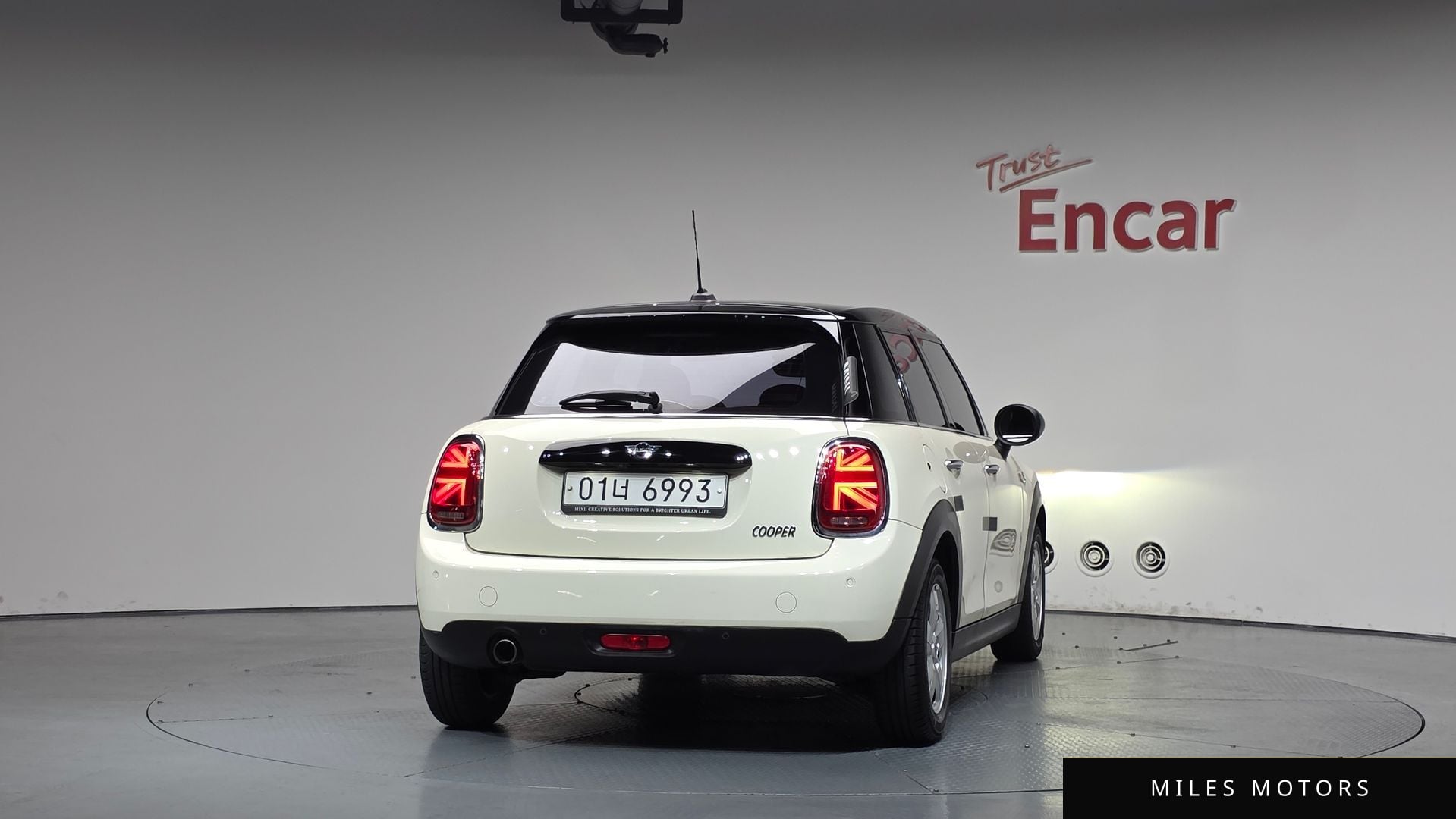 MINI Cooper 2019 — миниатюра 3