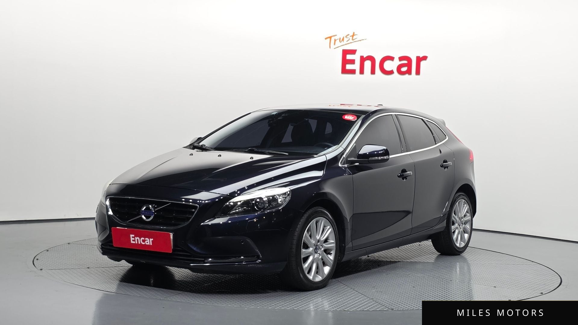 Volvo V40 2016 — фото 1 из 12
