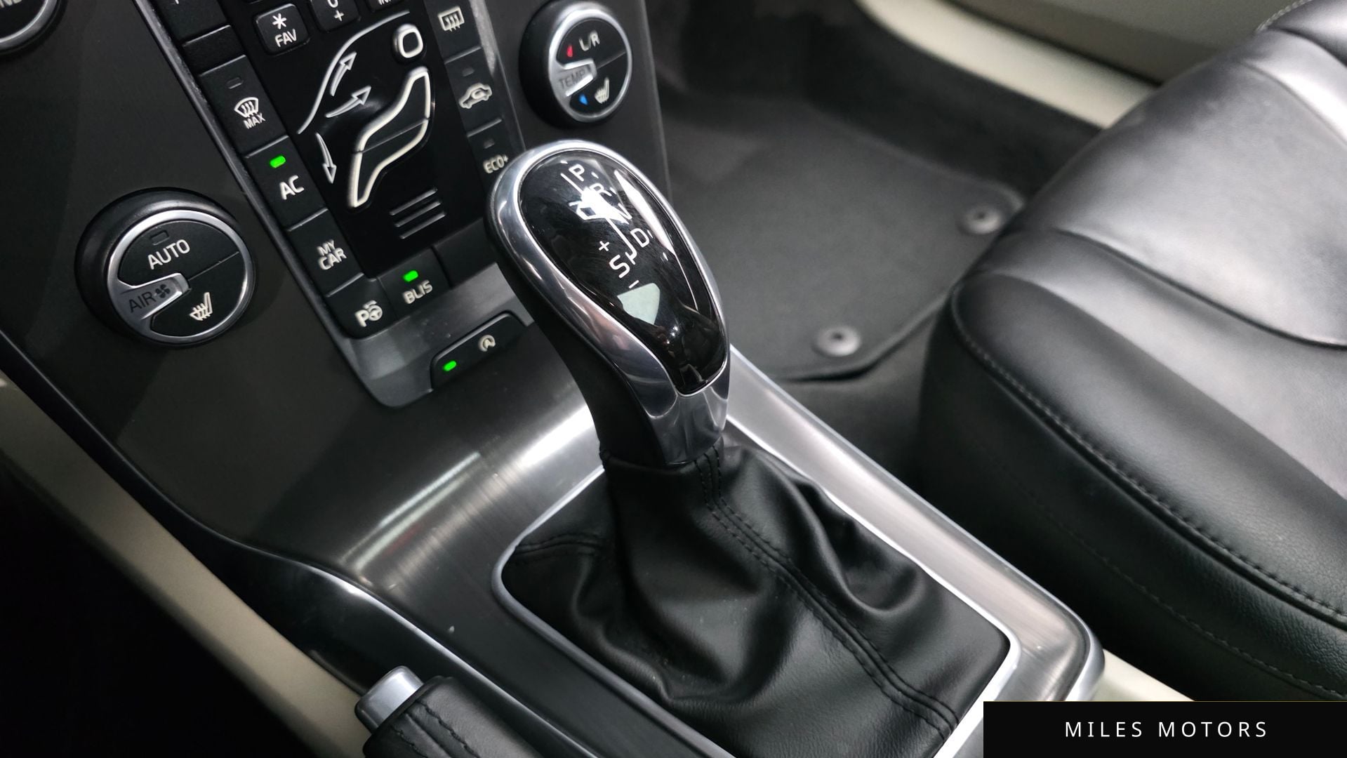 Volvo V40 2016 — миниатюра 9
