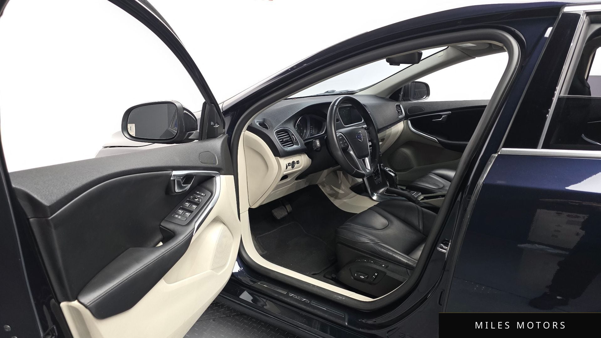 Volvo V40 2016 — миниатюра 10