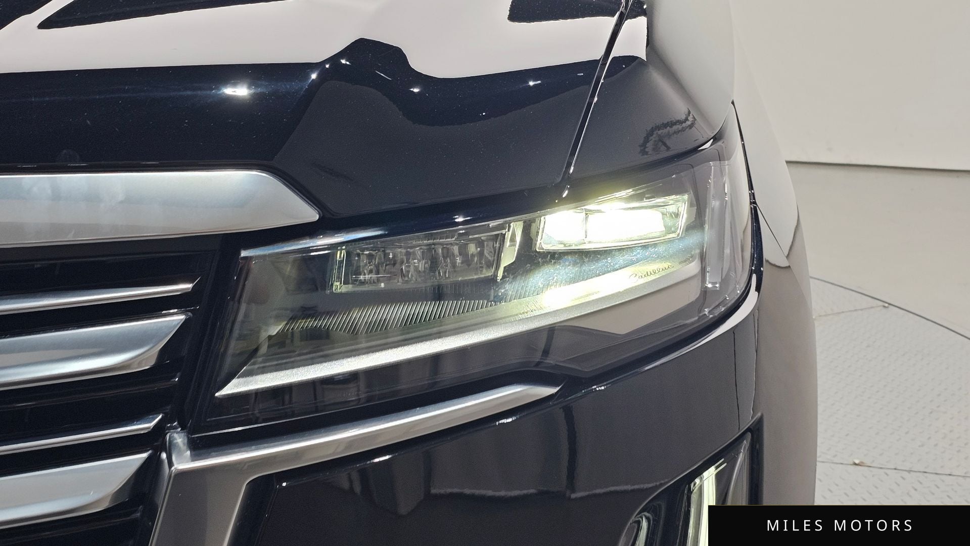Cadillac Escalade 2022 — миниатюра 8
