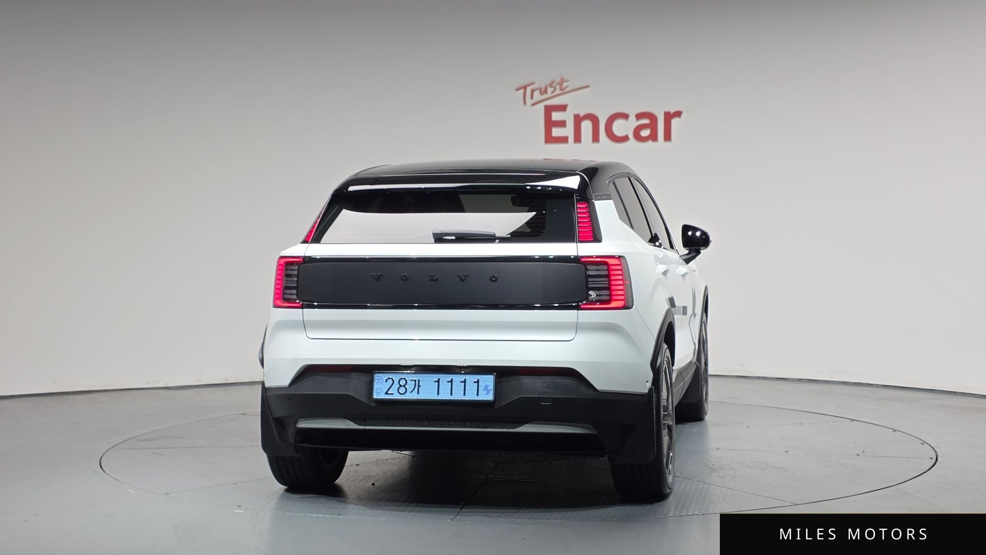 Volvo EX30 2026 — миниатюра 3