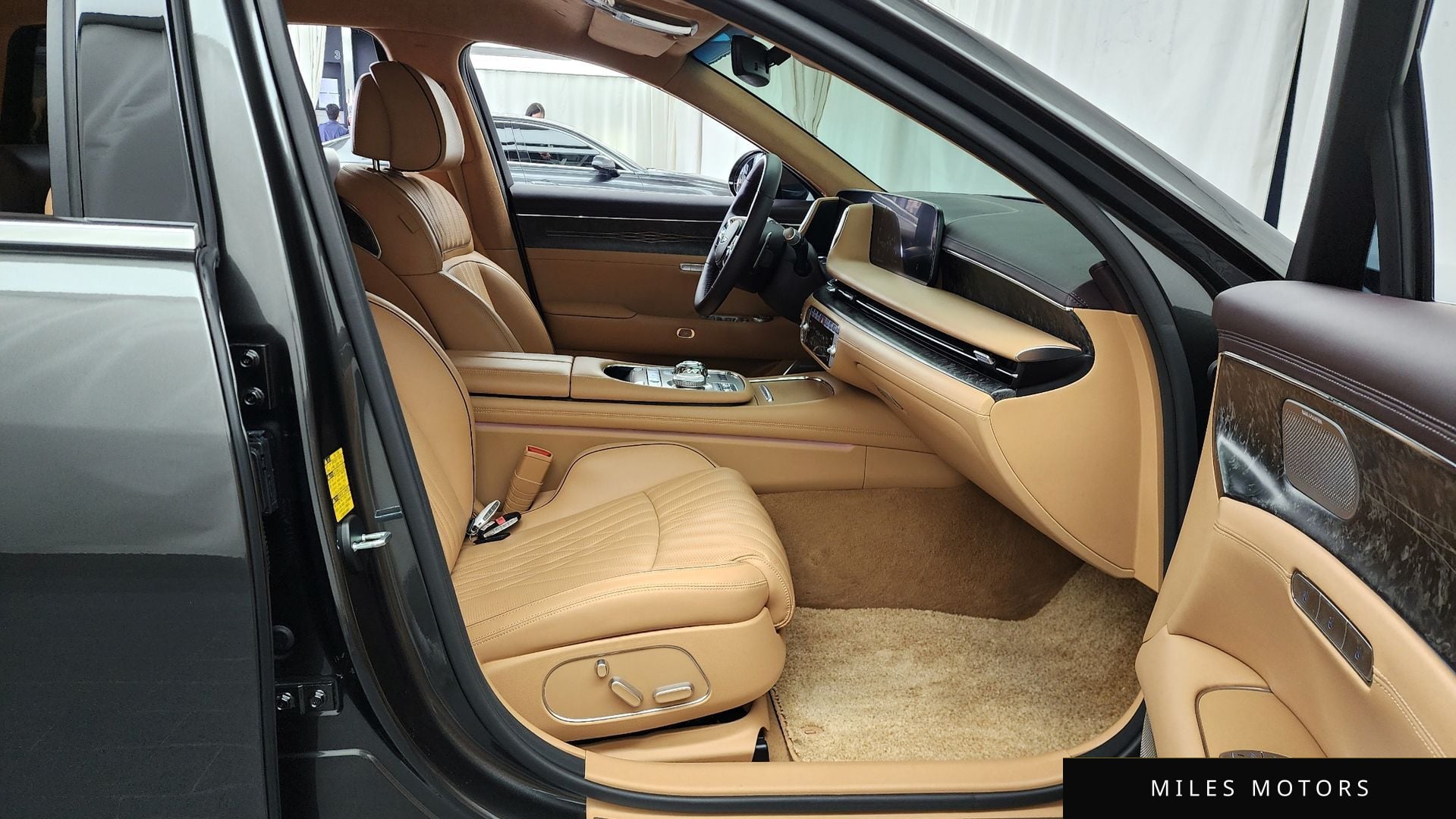 Genesis G90 (RS4) 2022 — миниатюра 11
