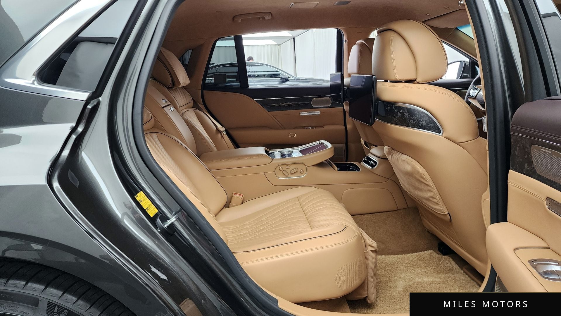 Genesis G90 (RS4) 2022 — миниатюра 12