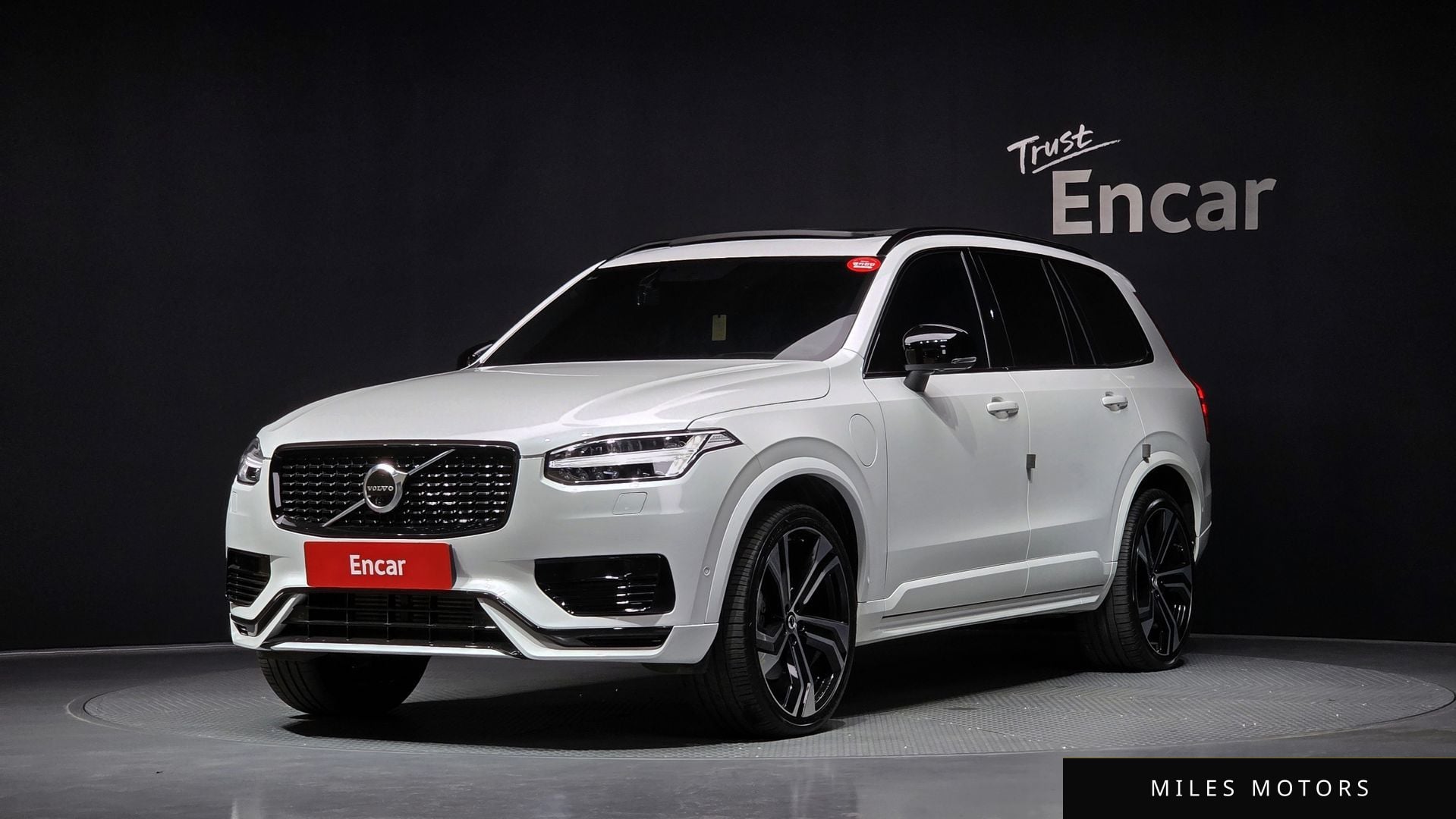 Volvo XC90 2021 — фото 1 из 12