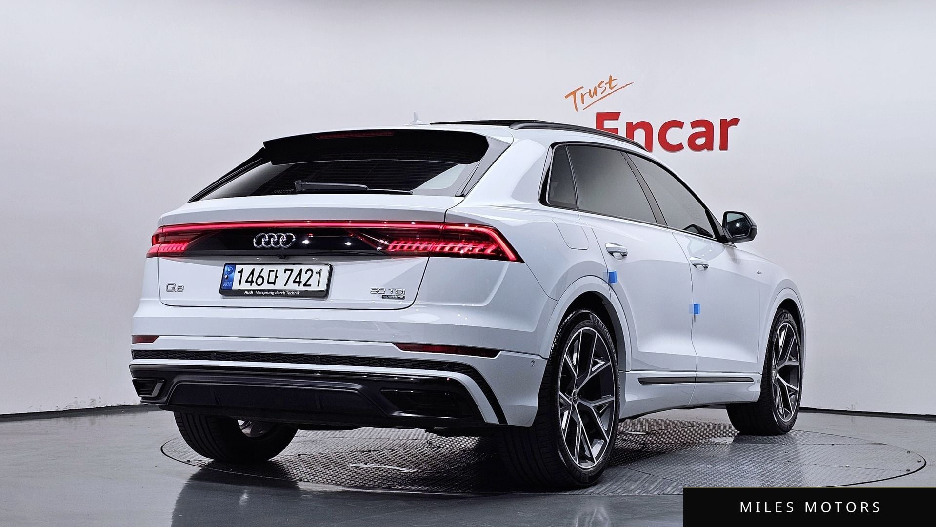 Audi Q8 (4M) 2023 — миниатюра 2