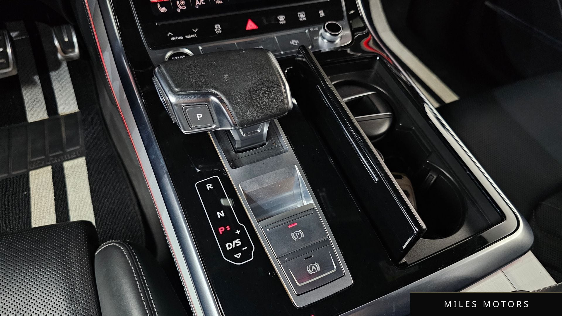 Audi Q8 (4M) 2023 — миниатюра 9
