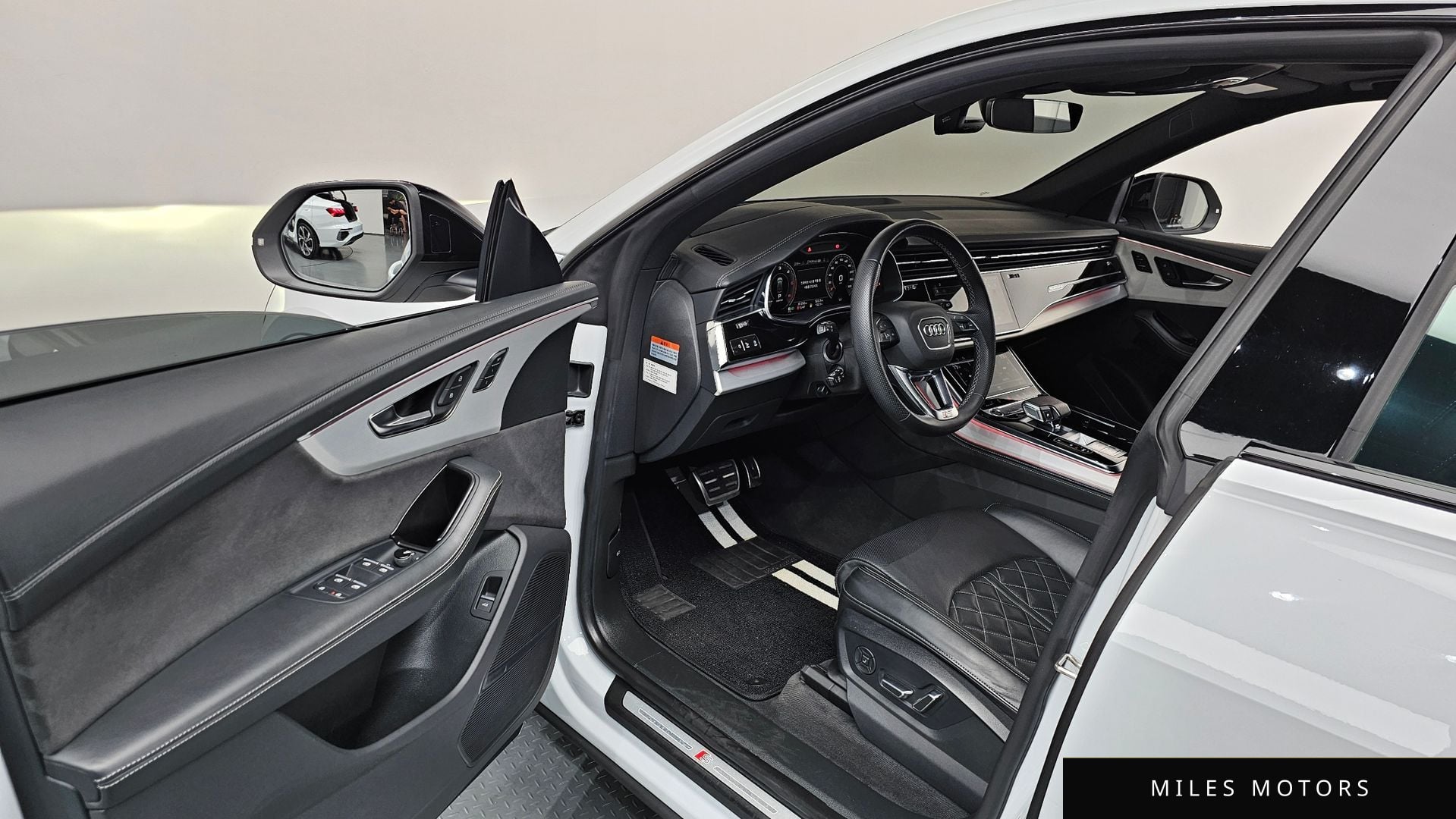Audi Q8 (4M) 2023 — миниатюра 10