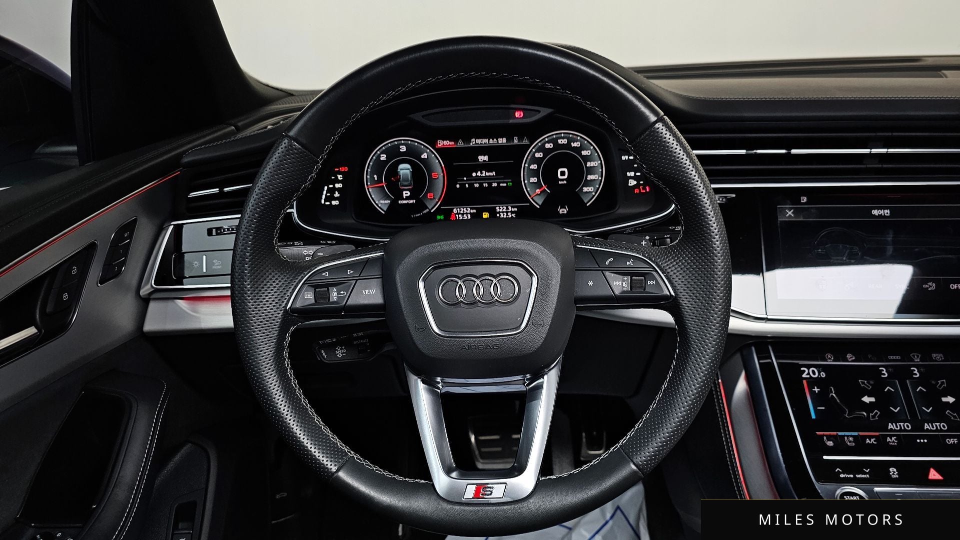 Audi Q8 (4M) 2023 — миниатюра 12