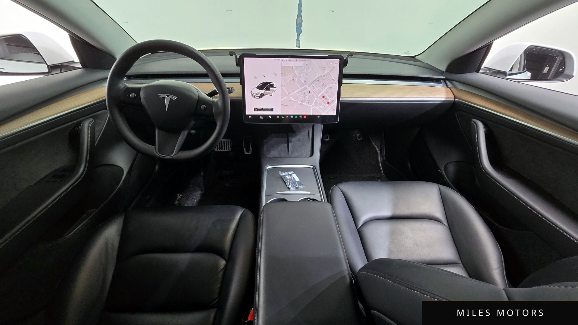 Tesla Model 3 2021 — миниатюра 9
