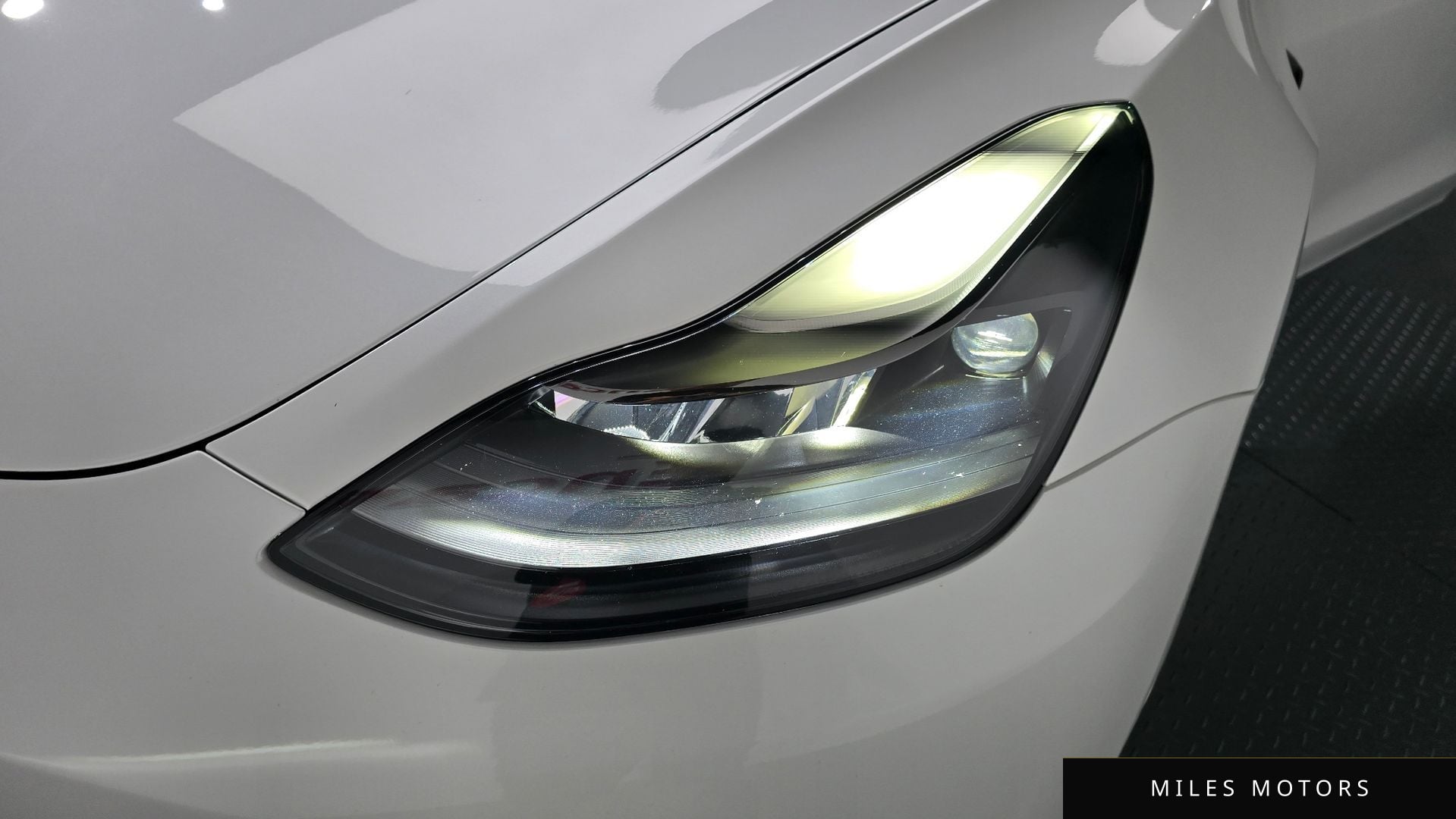 Tesla Model 3 2021 — миниатюра 7
