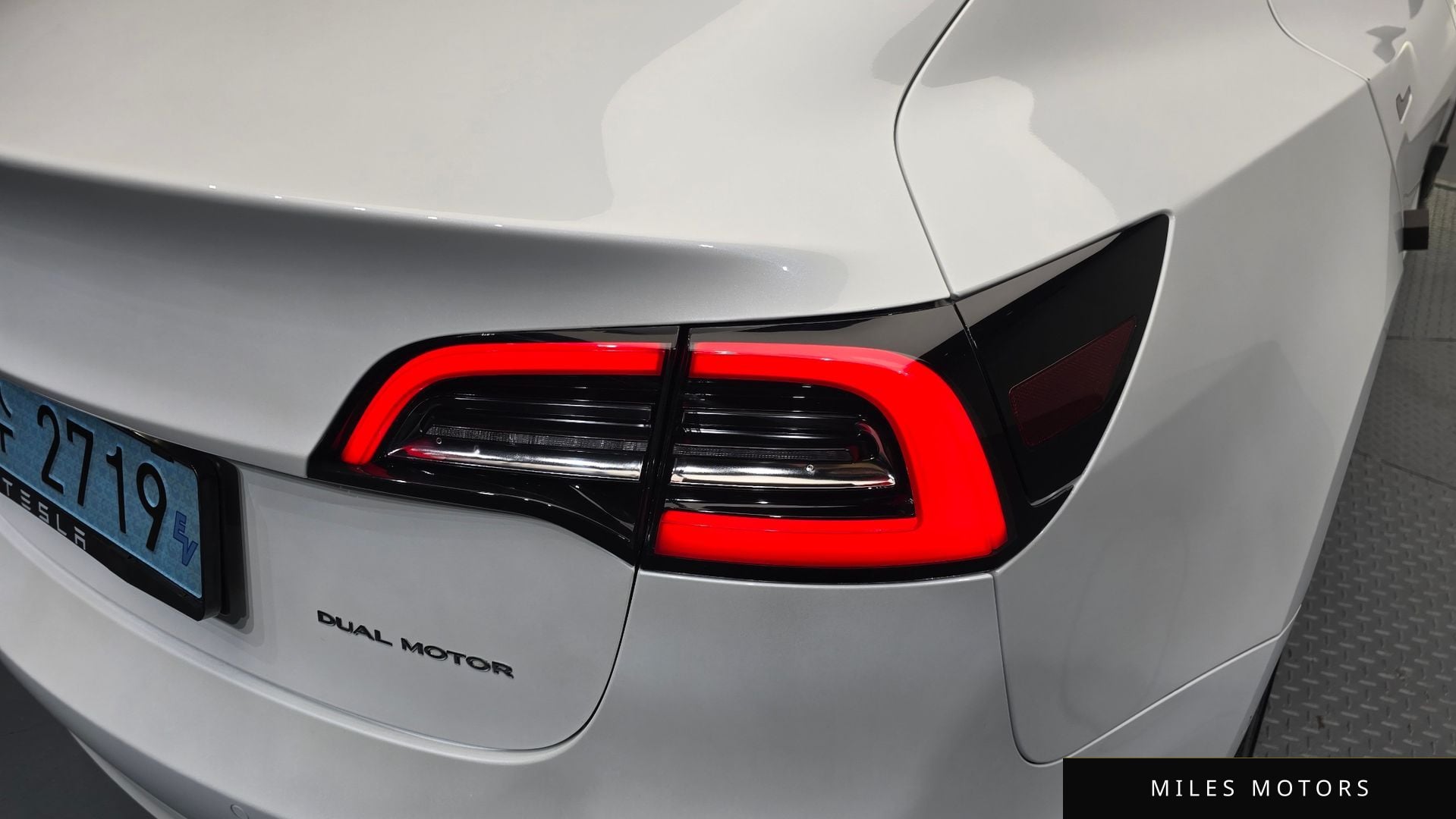 Tesla Model 3 2021 — миниатюра 8