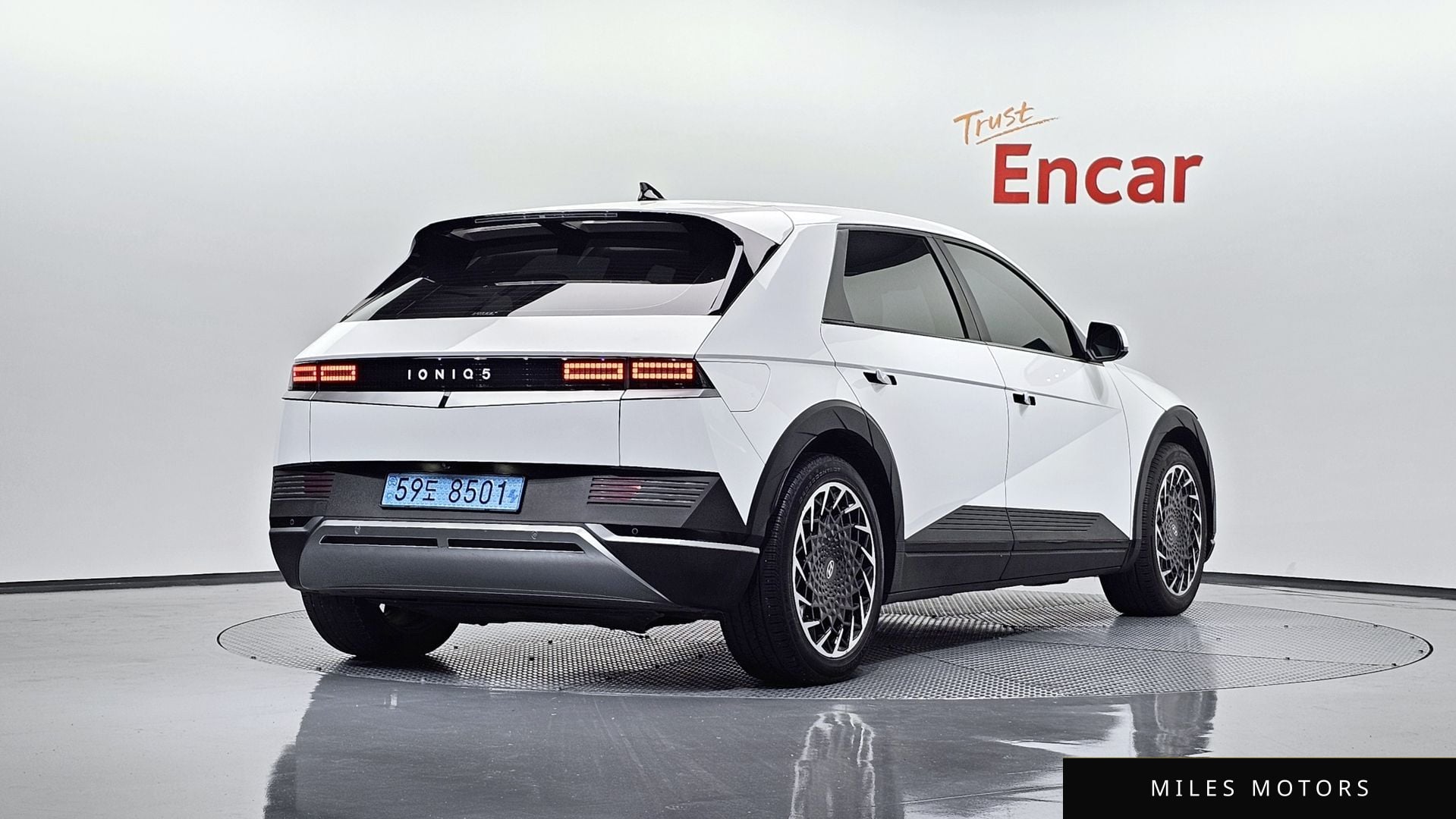 Hyundai Ioniq5 2023 — миниатюра 2