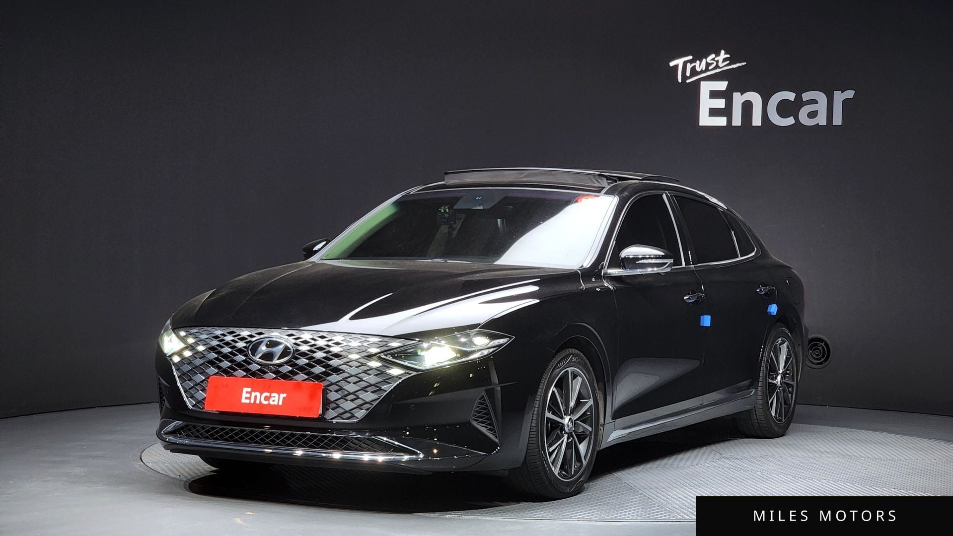 Hyundai Grandeur 2020 — фото 1 из 12