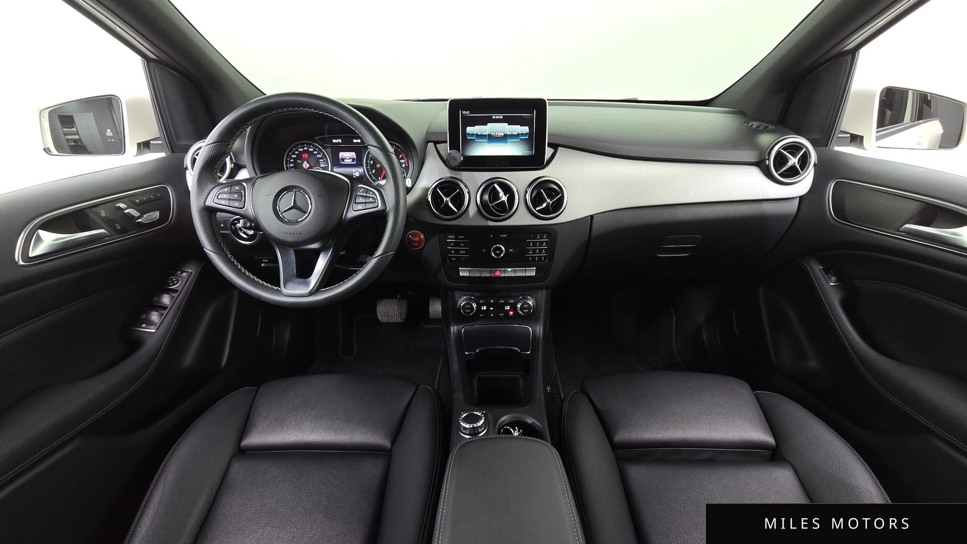 Mercedes-Benz B-Class W246 2018 — миниатюра 10