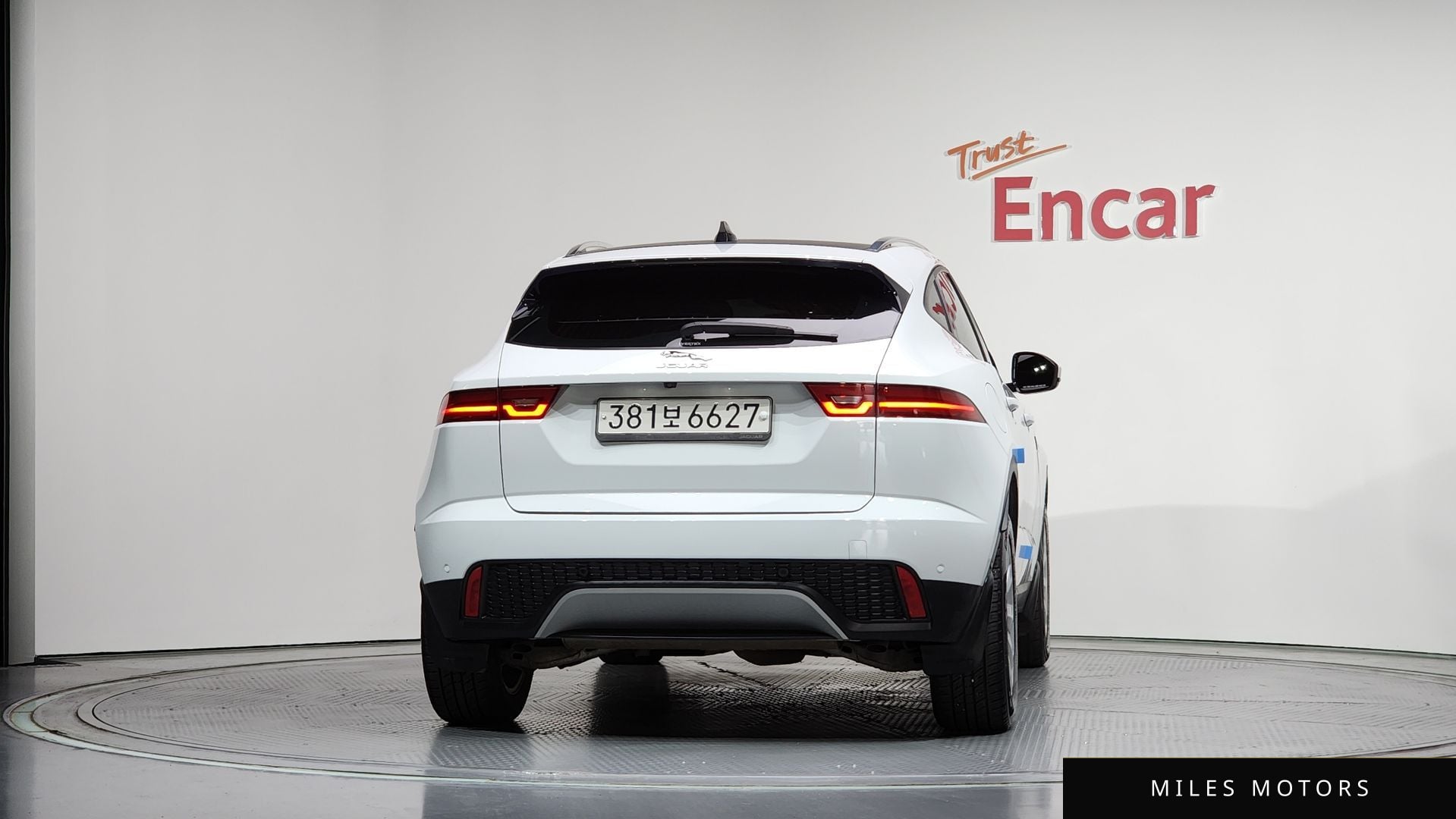 Jaguar E-PACE 2020 — миниатюра 4