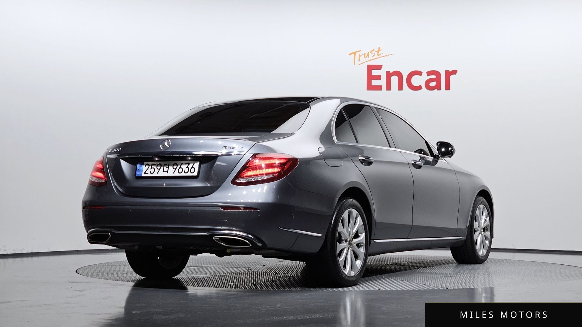 Mercedes-Benz E-Class W213 2017 — миниатюра 2