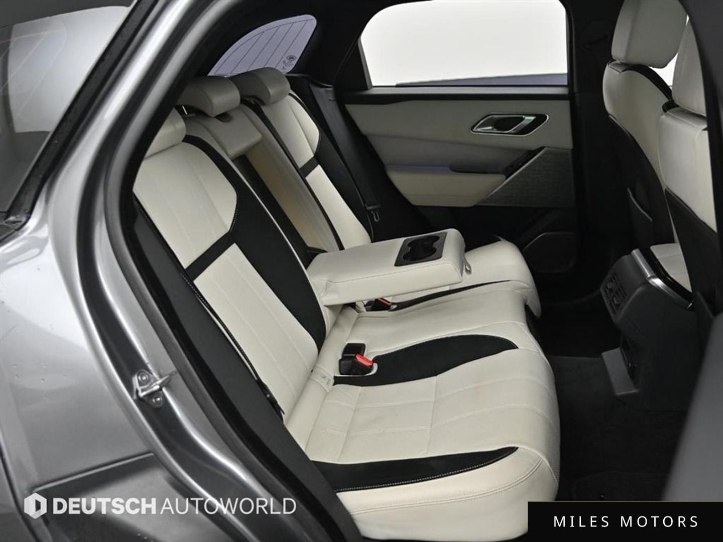 Land Rover Range Rover Velar 2018 — миниатюра 12
